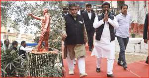 मुख्यमंत्री ने नेताजी सुभाष चंद्र बोस जी की प्रतिमा पर पुष्प अर्पित कर किया नमन