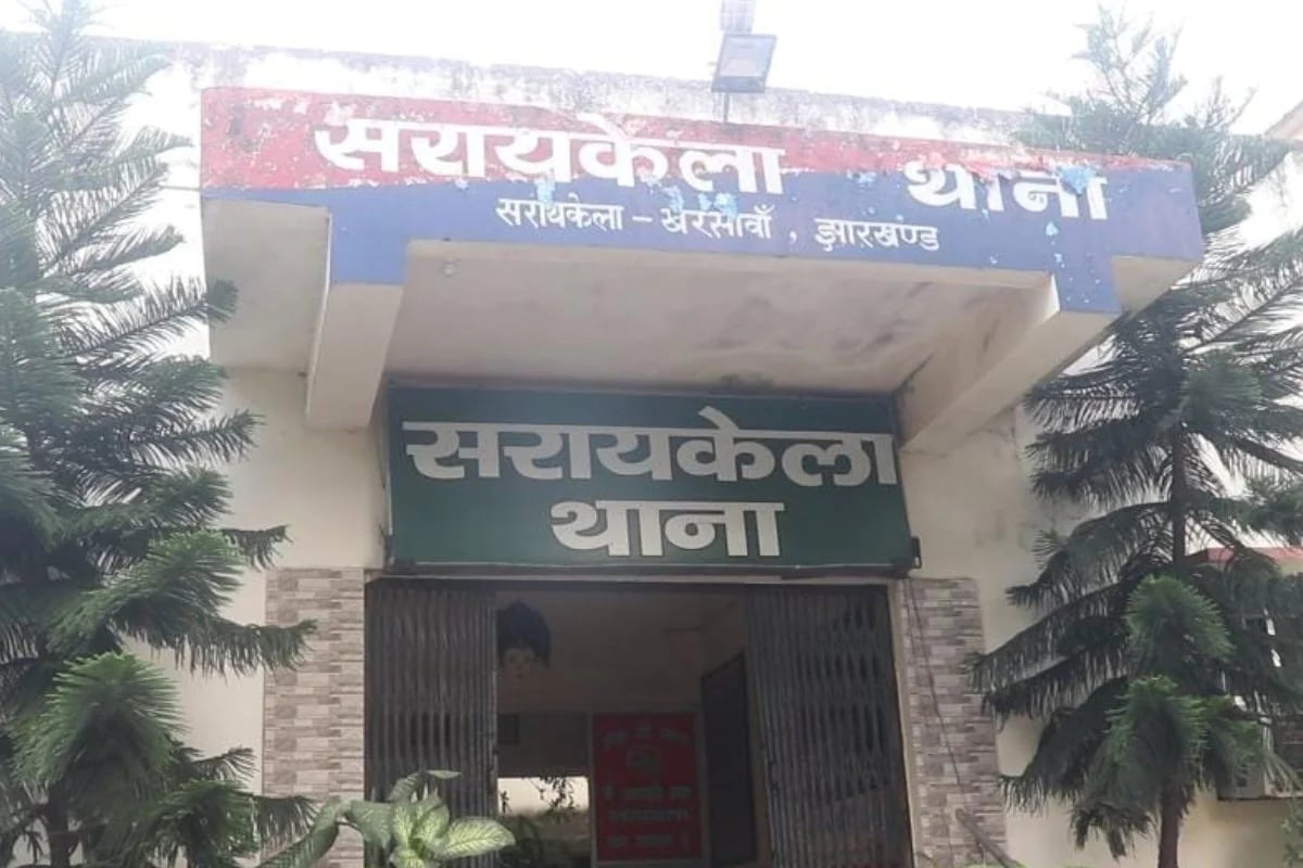 पुलिस लाइन के दूसरे तल्ले से कूदकर आरक्षी दुखा उरांव ने की आत्महत्या
