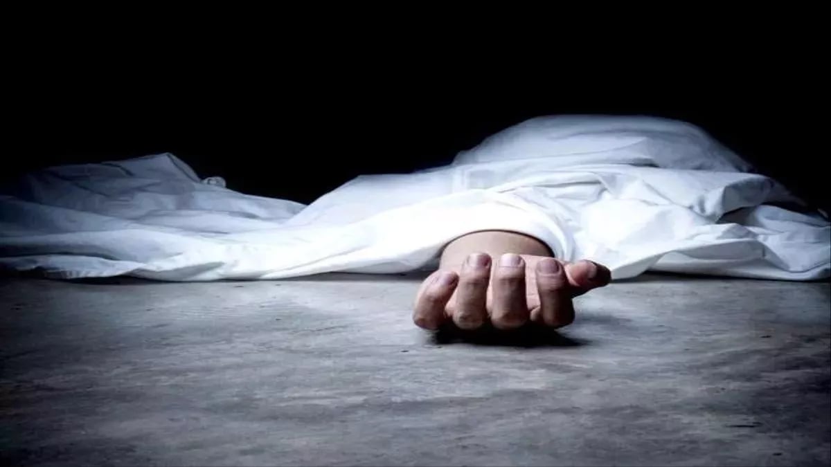 सहेलियों की दोस्ती से एतराज पति ने पत्नि की गला दबाकर हत्या कर दी
