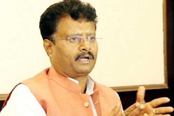 भाजपा नेता अभय सिंह को पुलिस ने लिया हिरासत में