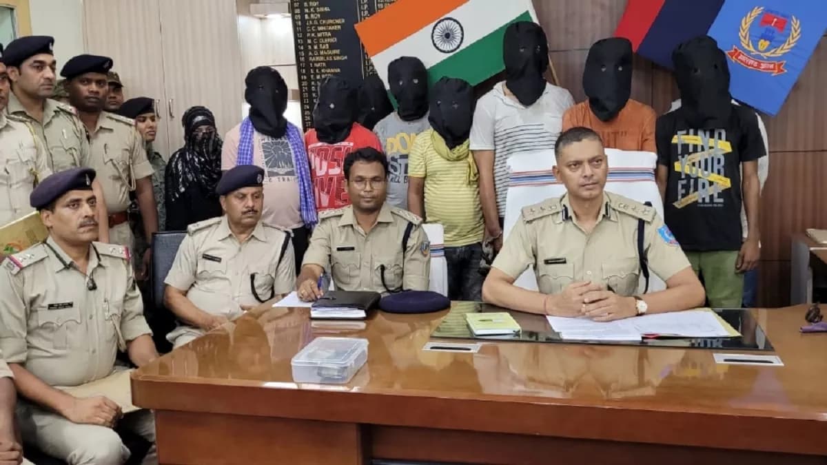 प्रिंस खान के 10 गुर्गे गिरफ्तार