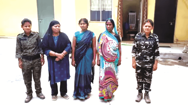 नवजात के शव को कचरे के साथ जलाने के आरोपी दो नर्स और दाई गयी जेल