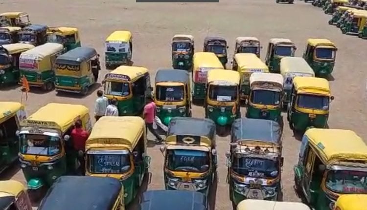 पटना में तीसरे दिन भी ऑटो चालकों की हड़ताल जारी