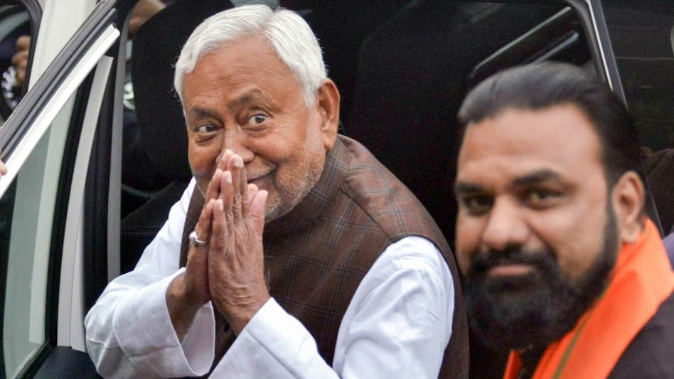 नीतीश सरकार में 18 मंत्रियों के बीच विभाग वितरण, सम्राट चौधरी को गृह विभाग का जिम्मा मिला