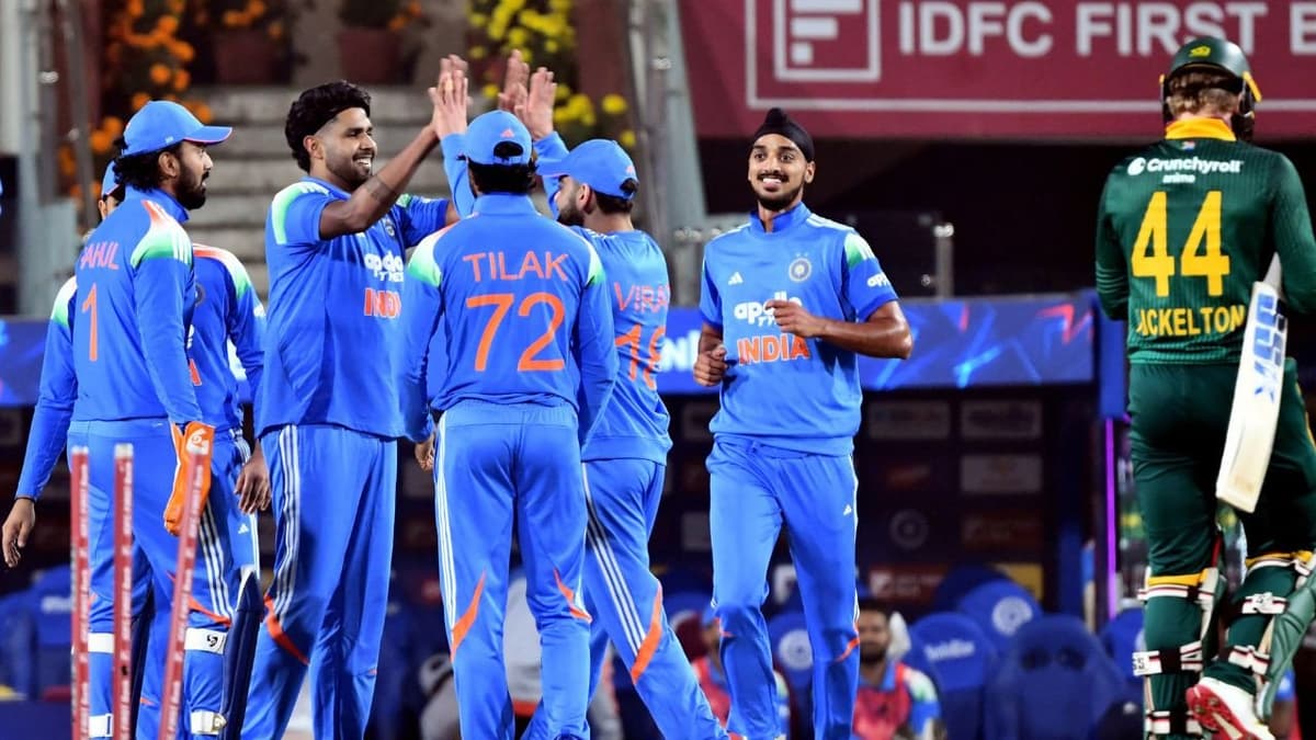 भारत ने रोमांचक वनडे में दक्षिण अफ्रीका को 17 रन से हराया