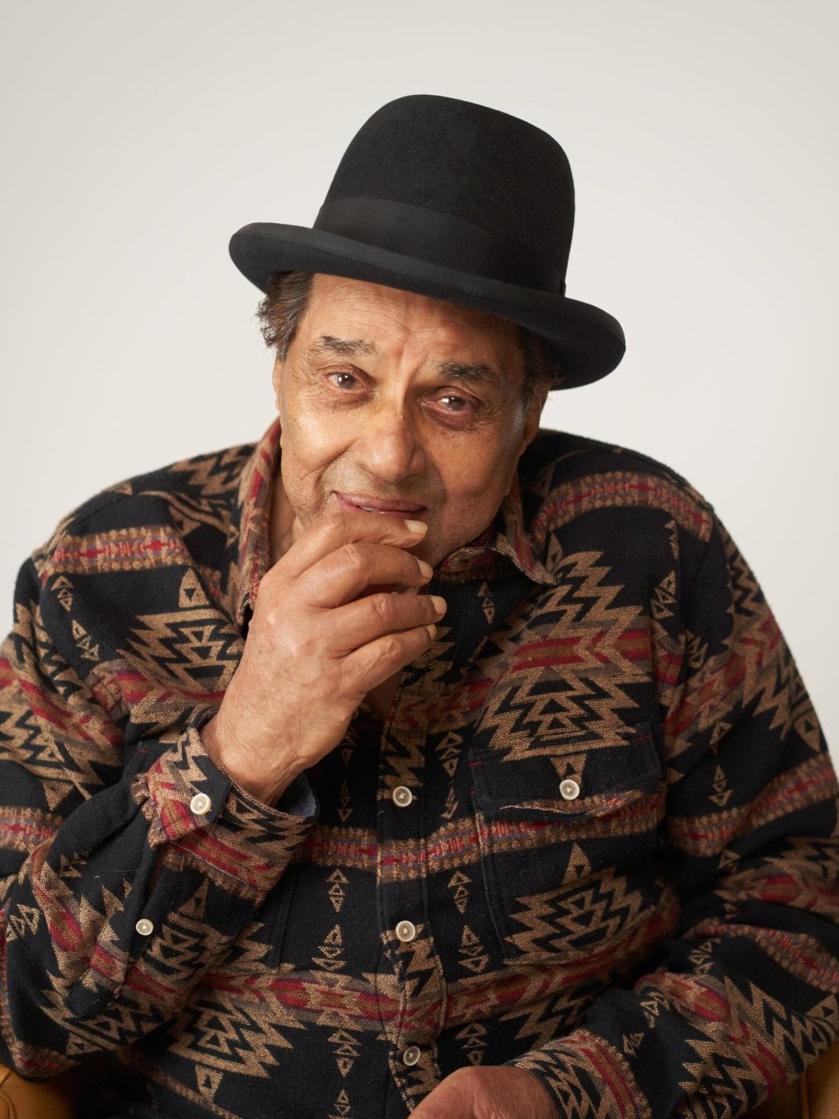 Dharmendra के जन्मदिन पर फैन्स से मिले Sunny और Bobby Deol