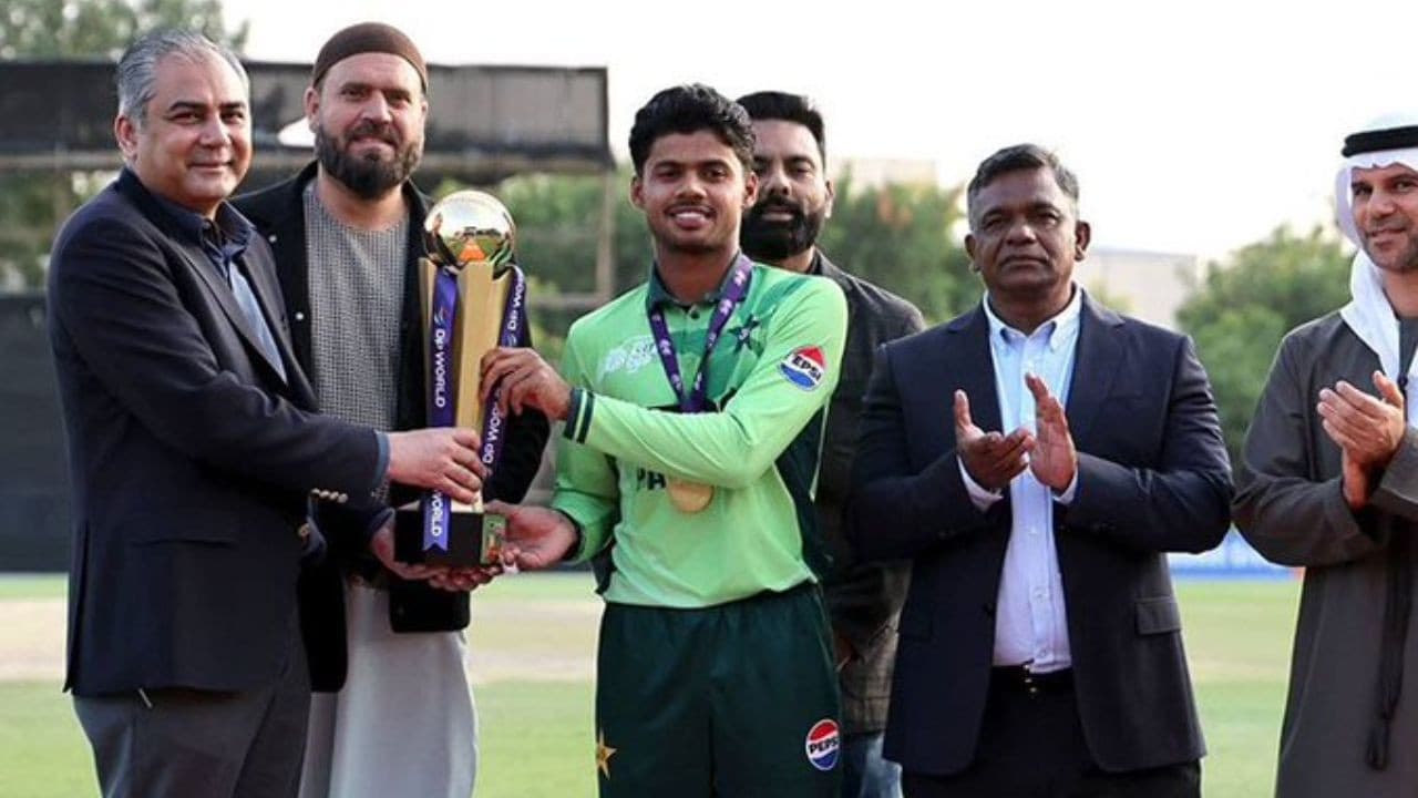 U19 एशिया कप फाइनल विवाद, पीसीबी प्रमुख मोहसिन नकवी ने आईसीसी का दरवाजा खटखटाने की दी धमकी | PCB chief Mohsin Naqvi raise India-Pakistan Under-19 Asia Cup final controversy at ICC