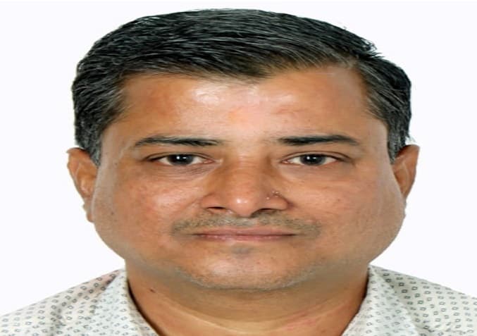 JAMSHEDPUR : दीपक अग्रवाल रामूका ने तेज किया जन संपर्क, अंतिम व्यक्ति तक नागरिक सुविधाएं पहुंचाने का किया वादा