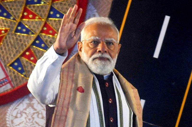 PM Modi attacks Congress, says, "You used Bapu to justify your sins." | PM मोदी का कांग्रेस पर हमला, बोले