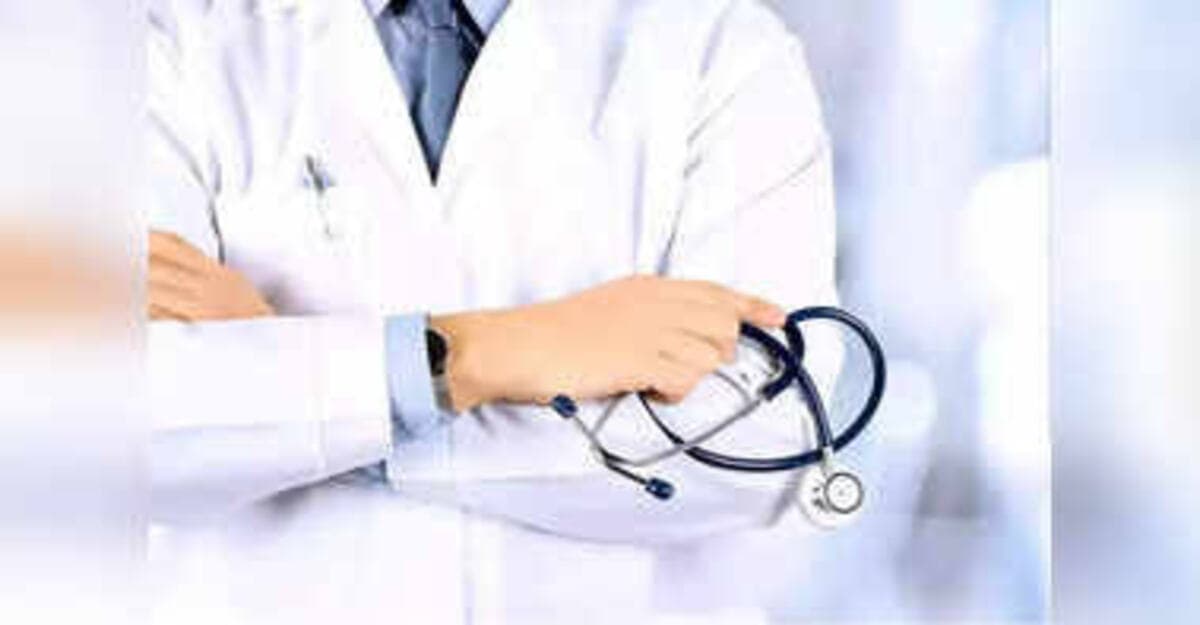 RANCHI JUNIOR DOCTOR: झारखंड में जूनियर डॉक्टरों का राज्यव्यापी विरोध, अनिश्चितकालीन हड़ताल की दी चेतावनी