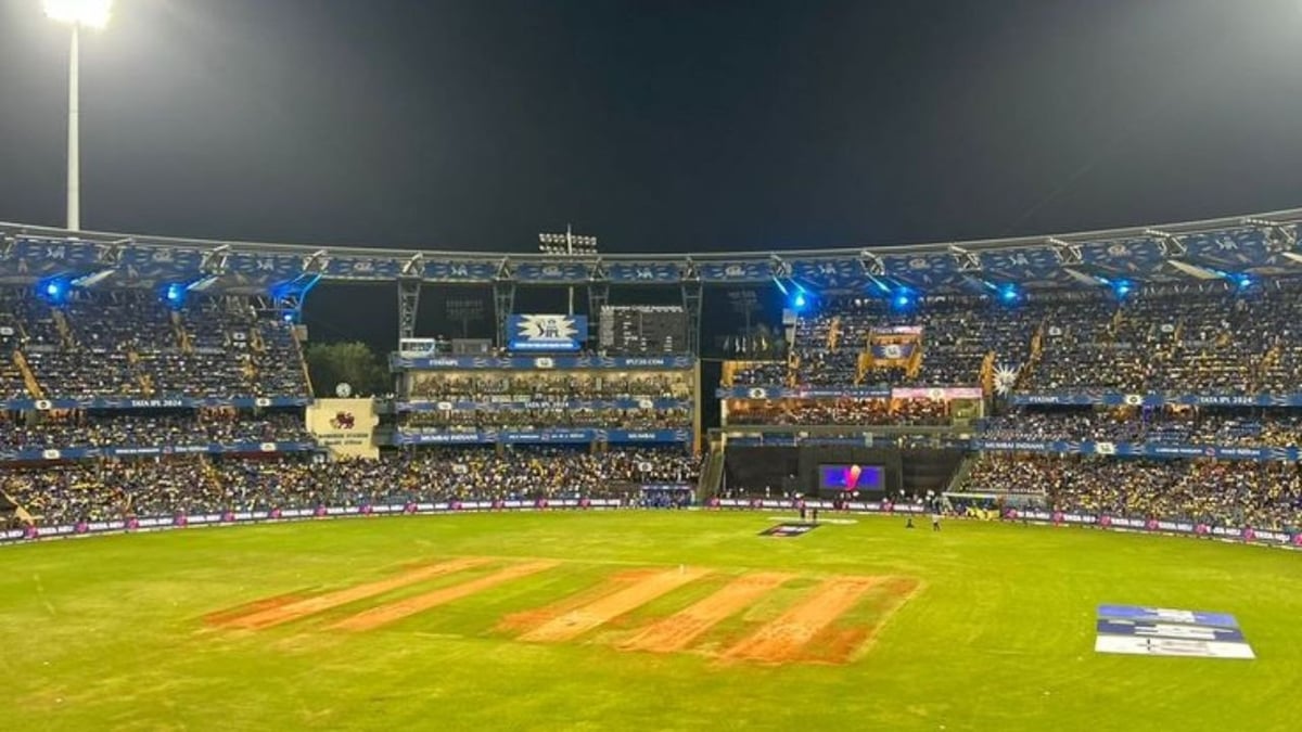 IPL 2026: बारिश या बाउंस? वानखेड़े में MI vs KKR की होगी भिड़ंत, जानिए पिच रिपोर्ट, प्लेइंग-11 और मौसम का पूरा अपडेट | IPL 2026 MI vs KKR Clash at Wankhede Pitch Report Playing XI Weather Update Mumbai Indians Kolkata Knight Riders