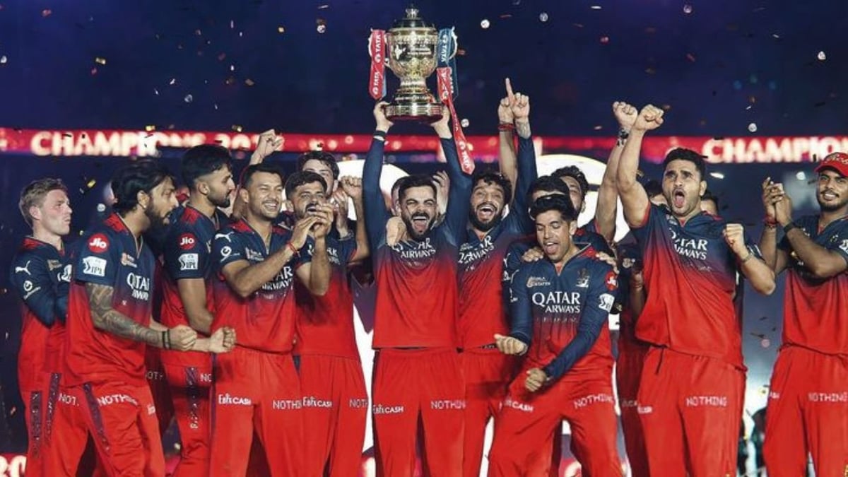 IPL 2026: RCB का पहला मुकाबला मुश्किल? आकाश चोपड़ा ने बताई तीन बड़ी चुनौतियां