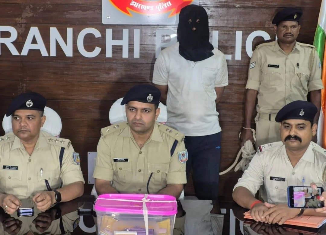 आर्मी और MES में नौकरी दिलाने के नाम पर 70 लाख की ठगी, चुटिया से आरोपी गिरफ्तार