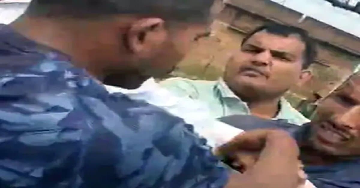 छात्र अपराध: तस्कर के साथ युवक को उठाने वाले पुलिस अधिकारी का वीडियो वायरल; गिद्धौर थाना प्रभारी सहित तीन पुलिसकर्मी निलंबित
