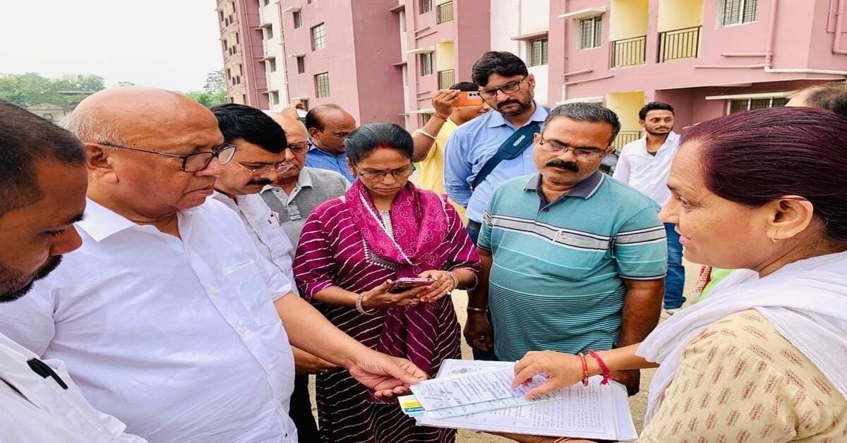 जमशेदपुर समाचार: मोहरदा में पीएम आवास योजना का निरीक्षण, सरयू राय ने जुडको के खिलाफ CAG को लिखा पत्र।