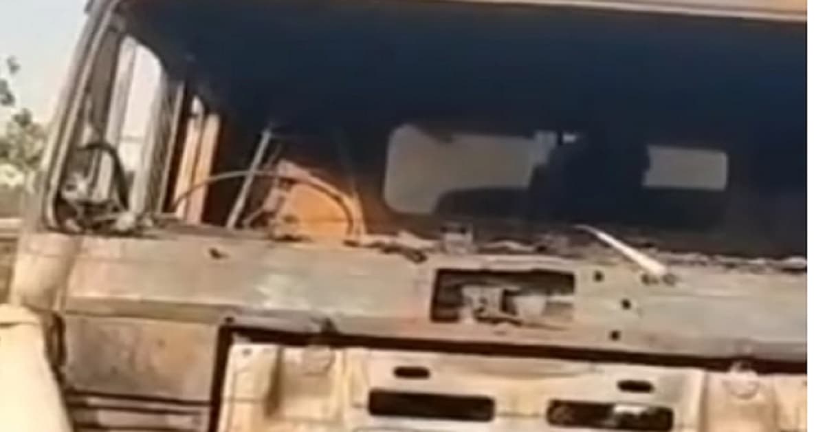 NTPC परियोजना क्षेत्र में अपराधियों ने हाइवा फूंका; पर्चा छोड़ दी चेतावनी- बॉस से मैनेज किए बगैर आगे काम नहीं होगा