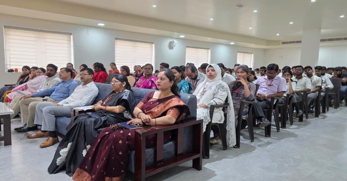 घाटशिला: कुलाधिपति ने कहा, युवा शोधकर्ताओं से बनेगा भारत का भविष्य, सोना देवी विश्वविद्यालय।