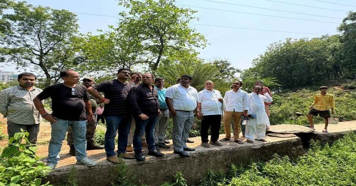 जमशेदपुर दलमा: दलमा पर्वत की तलहटी में स्थित रमणीक झरना, जानें स्थान।