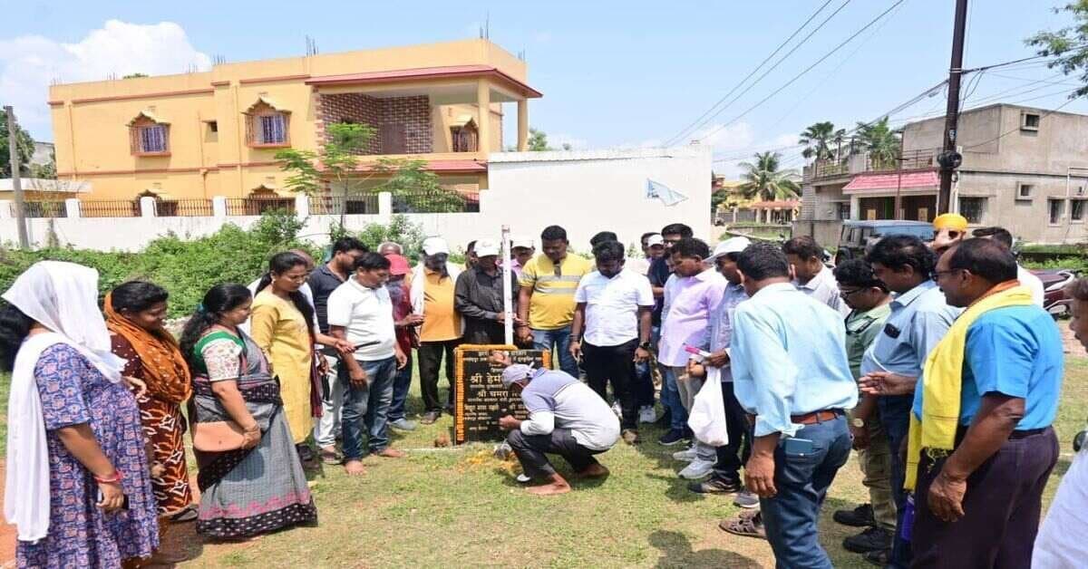 जमशेदपुर समाचार: घाघीडीह पंचायत में 33 लाख की विकास योजनाओं का शिलान्यास, विधायक संजीव सरदार ने किया।
