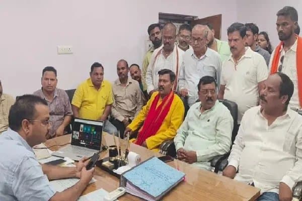 हजारीबाग में बिजली आपूर्ति बिगड़ी, विधायकों ने विभाग को आंदोलन की दी चेतावनी