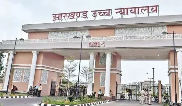 हाईस्कूल शिक्षक भर्ती 2016: सरकार ने न्यायालय में अभ्यर्थियों का संपूर्ण डेटा प्रस्तुत किया