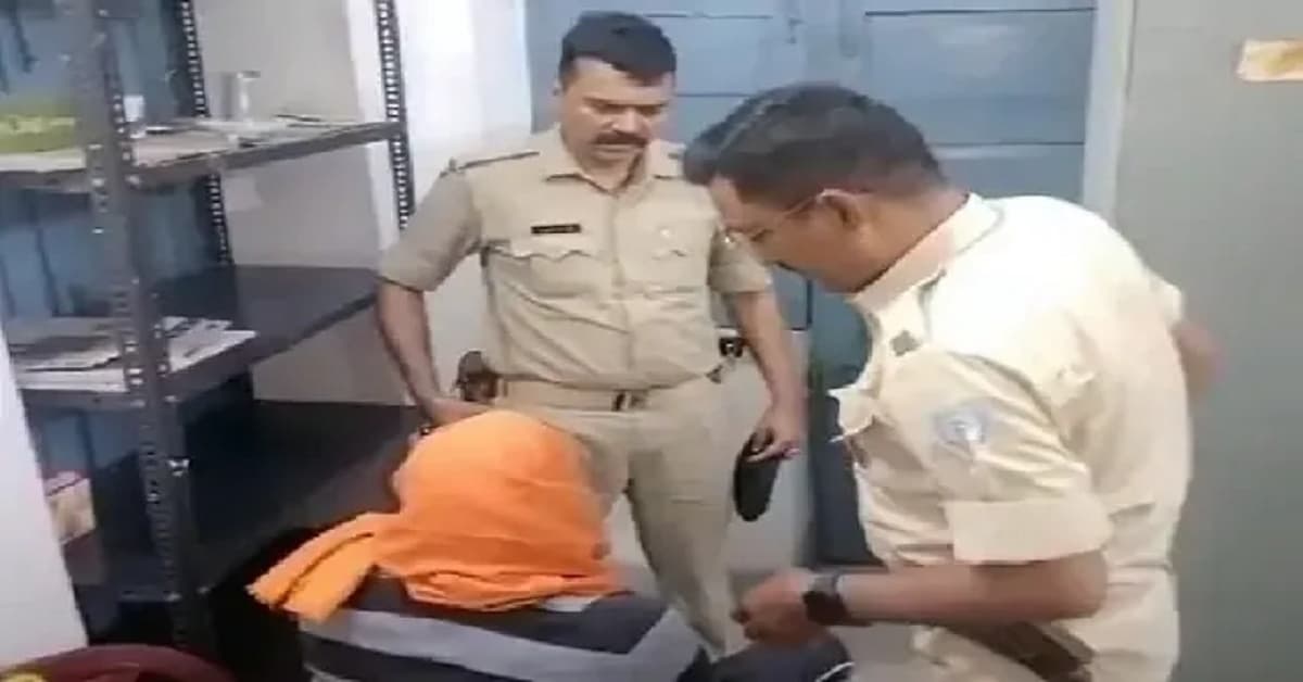 ACB Raid: खर्चा-पानी मांगना महंगा पड़ा, बोकारो पुलिस का ASI रिश्वत लेते गिरफ्तार