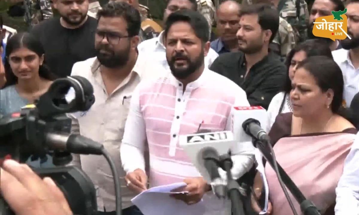 JPSC-JSSC विवाद: NSUI ने सरकार को सौंपा मांग पत्र, 90 दिन में CID-SIT जांच की मांग की।