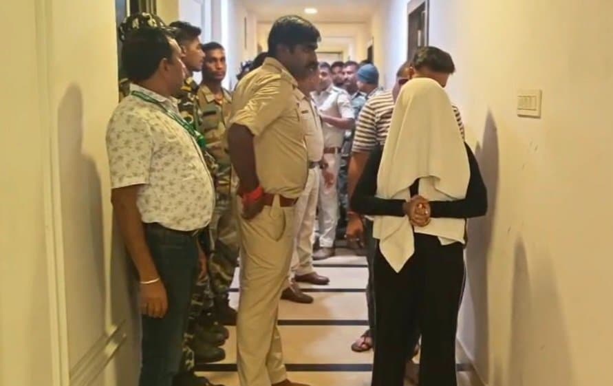 रांची के होटल में पुलिस की छापेमारी, कथित देह व्यापार का खुलासा