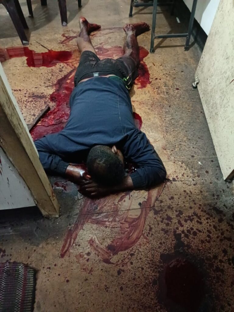 पति ने पत्नी केआपसी विवाद में और बच्चे और खुद को चापड़ से उतारा मौत के घाट 8 IMG 20221121 WA0005 769x1024 1