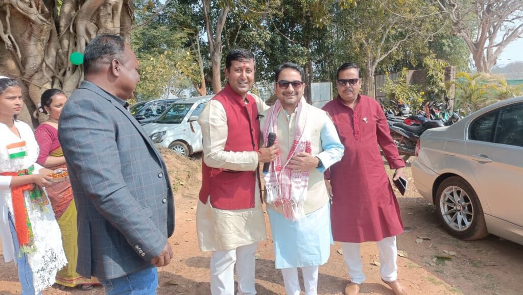 स्वर्ण डी॰पी॰एस॰स्कूल में मना सरस्वती पूजा सह गणतंत्र दिवस 12 WhatsApp Image 2023 01 26 at 19.10.44