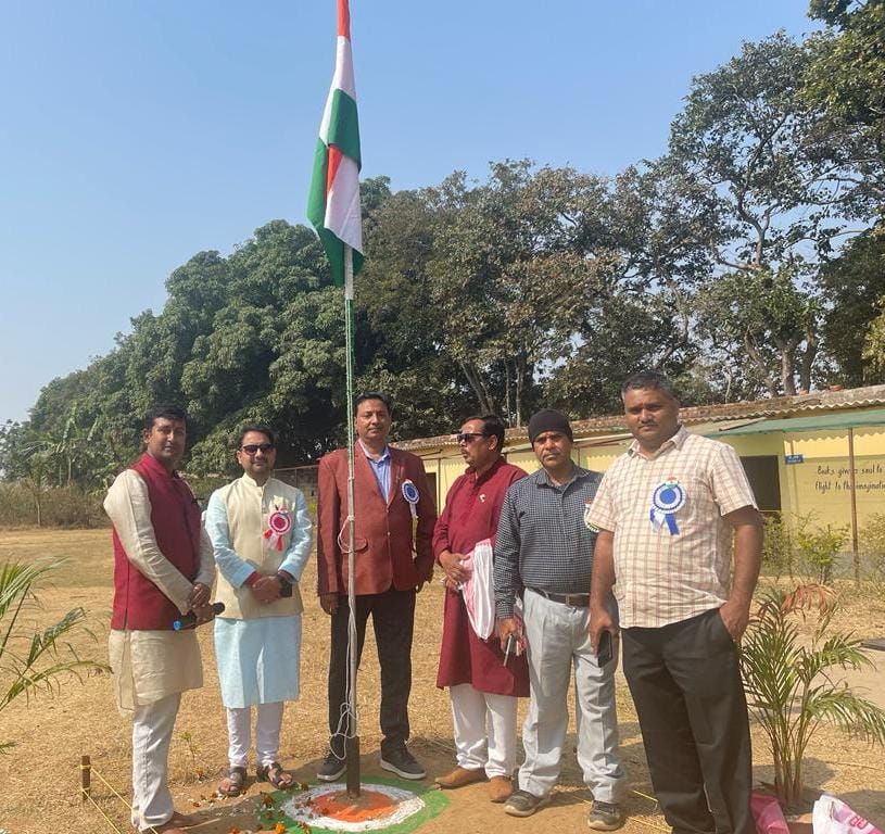 स्वर्ण डी॰पी॰एस॰स्कूल में मना सरस्वती पूजा सह गणतंत्र दिवस 9 WhatsApp Image 2023 01 26 at 19.10.46t