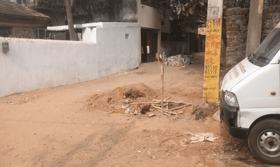 Dead Body Buried in Road in Ranchi