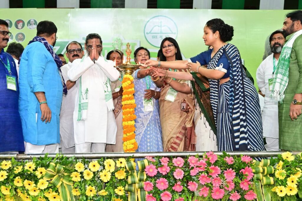 JMM में इतिहास रचने जा रही हैं कल्पना सोरेन! 12 कल्पना सोरेन JMM कार्यकारी अध्यक्ष