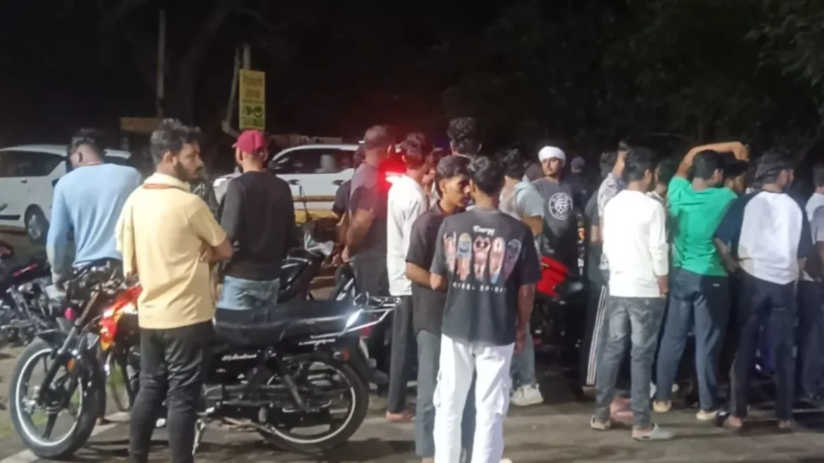 रांची के धुर्वा में दो पक्षों के बीच फायरिंग, गाड़ियों में तोड़फोड़, एक को लगी गोली