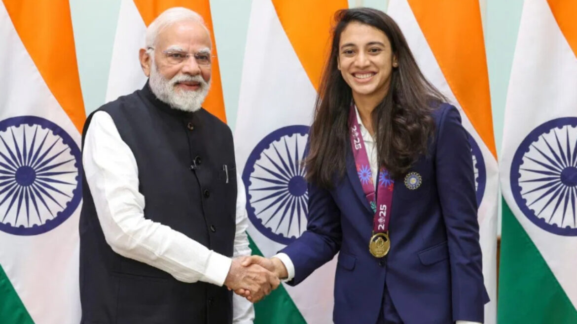 पीएम मोदी ने मंधाना को दी शुभकामनाएं, टीम इंडिया के साथी प्लेयर्स ने मनाया जश्न | PM Modi wishes Mandhana well Team India teammates celebrate