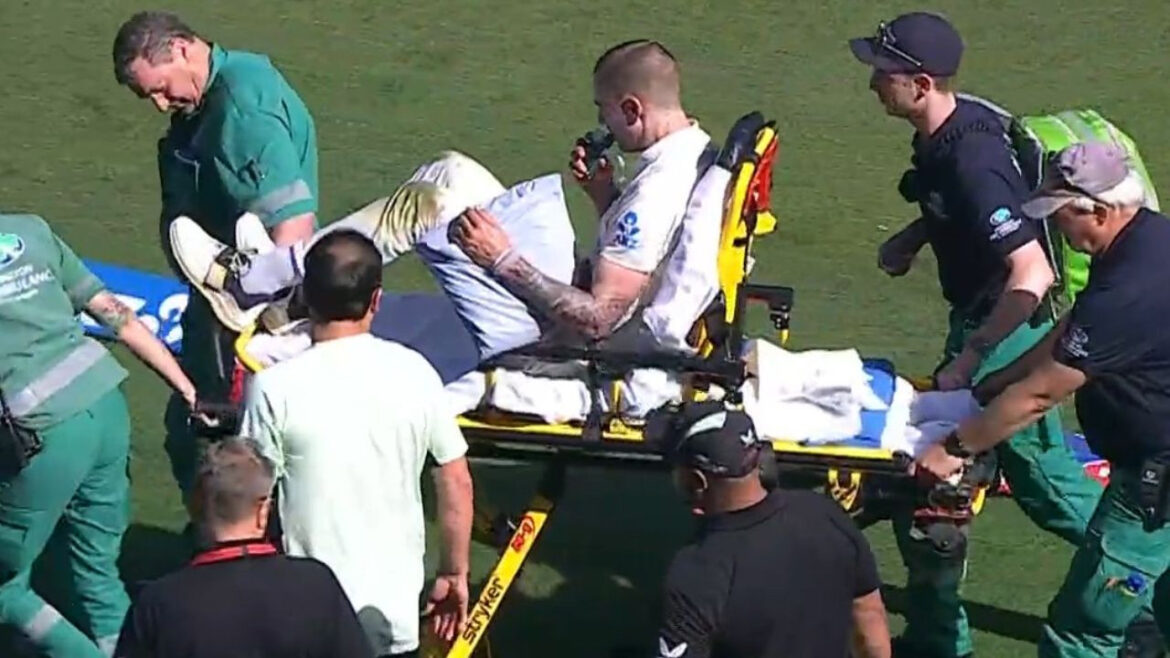 कीवी बॉलर के साथ लाइव मैच में हुआ भयंकर हादसा, गंभीर हालत में स्ट्रेचर से ले जाना पड़ा 'हॉस्पिटल' | nz vs wi blair tickner got injured during new zealand west indies second match