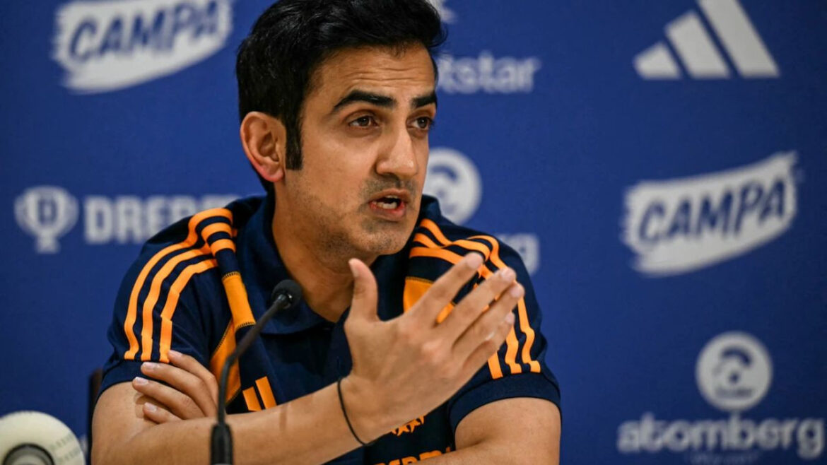 'वे कोच नहीं मैनेजर हैं सिर्फ मैनेज करते...,' गौतम गंभीर को लेकर कपिल देव ने दिया हैरानी भरा बयान! | kapil dev says gautam gambhir is not coach he is manager