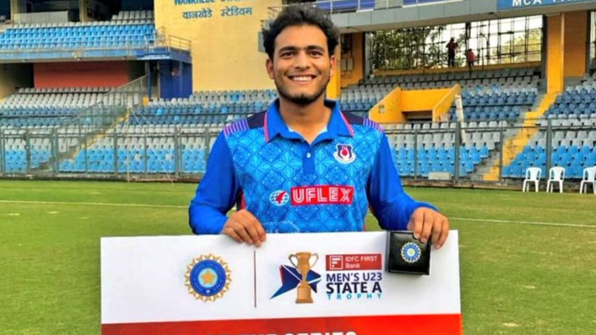 IPL 2026 Auction: चेन्नई को मिला जडेजा जैसा ऑलराउंडर, कौन हैं प्रशांत वीर, जिनके लिए पानी की तरह बहाया पैसा, बने सबसे महंगे अनकैप्ड खिलाड़ी | ipl 2026 mini auction who is prashant veer csk bought at rs 14 20 crore