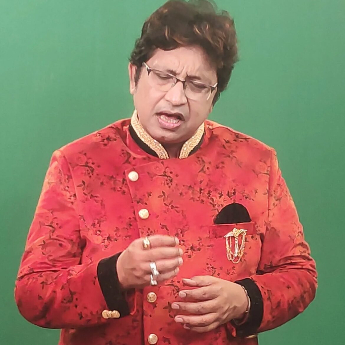 मशहूर सिंगर का 54 साल की उम्र में निधन, महीनों से कोमा में थे। बीवी-बेटे को छोड़ गया अकेला !