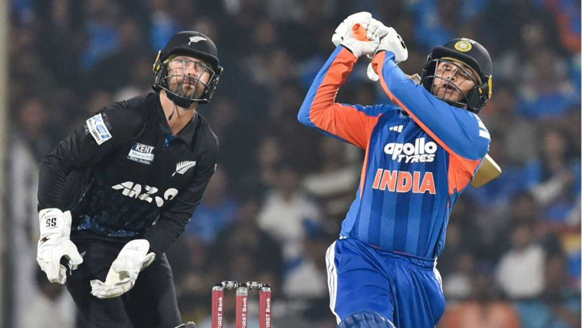 अभिषेक शर्मा ने बिना डॉट बॉल खेले बना डाला वर्ल्ड रिकॉर्ड, जानें तीसरे टी20 में तूफानी इनिंग में क्या था ऐसा खास?