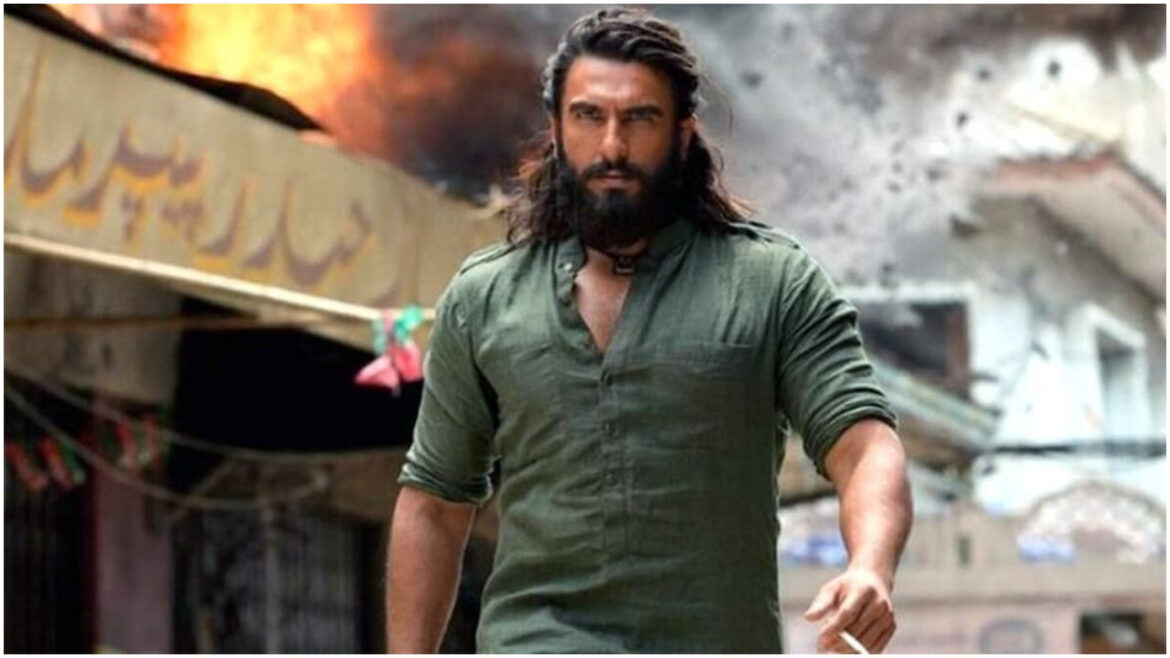 OTT पर आते ही धुरंधर के साथ हुआ खेला, रणवीर सिंह की 1000 करोड़ी फिल्म से उड़ाए 9 मिनट | Dhurandhar OTT Release Ranveer Singh Controversy Scenes Cut Fans Angry on Netflix