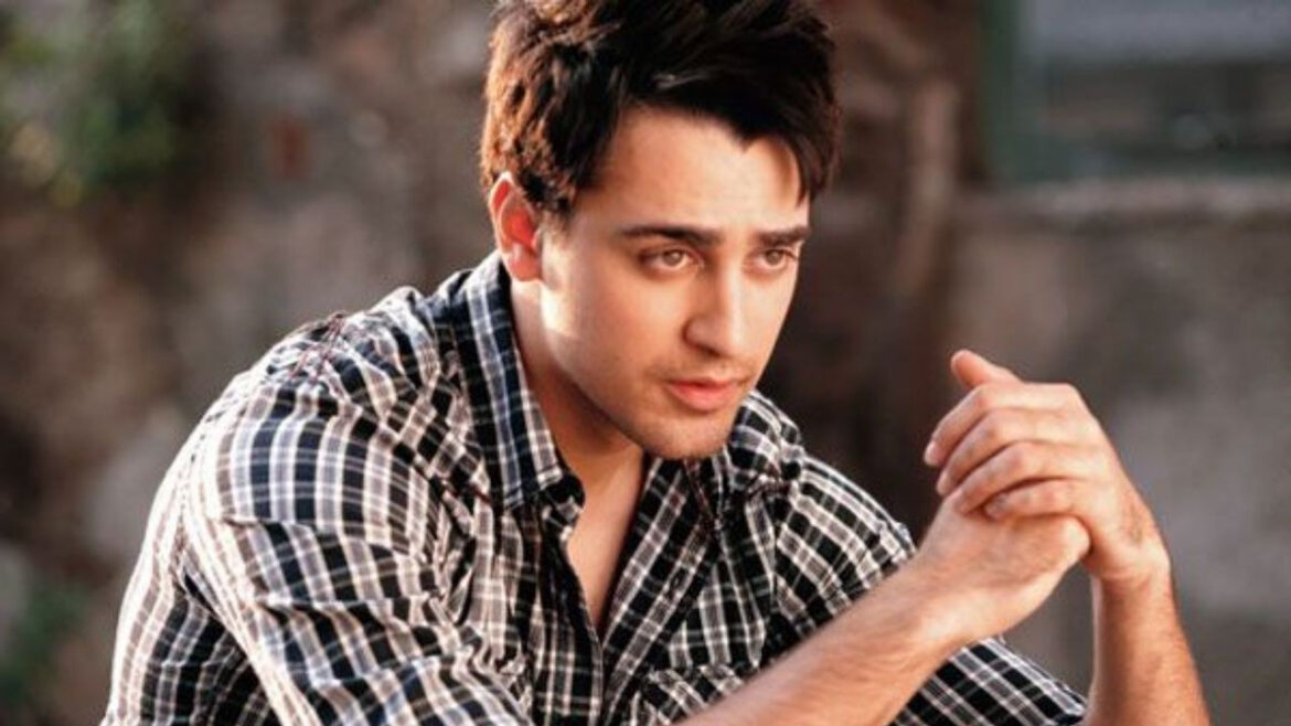 जब 16 साल बड़ी एक्ट्रेस को इमरान खान ने किया था प्रपोज, हीरोइन ने खुद सुनाया था दिलचस्प किस्सा | Imran Khan birthday when actor proposed to actress 16 years older than him juhi chawla