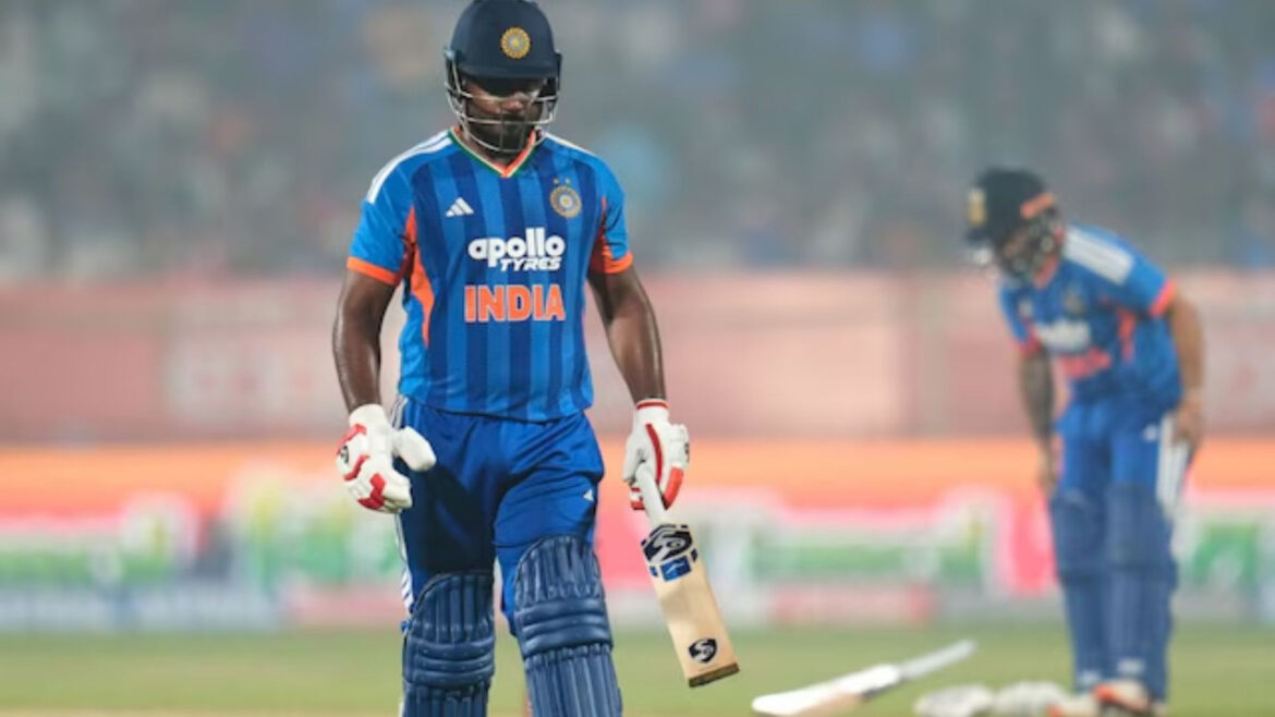 10, 6, 0, 24 और 6... न्यूजीलैंड के खिलाफ बुरी तरह फ्लॉप हुए संजू सैमसन, क्या टी20 विश्व कप से खुद कटाया अपना पत्ता? | Sanju Samson poor form continue sanju will be drop from playing XI for T20 World Cup