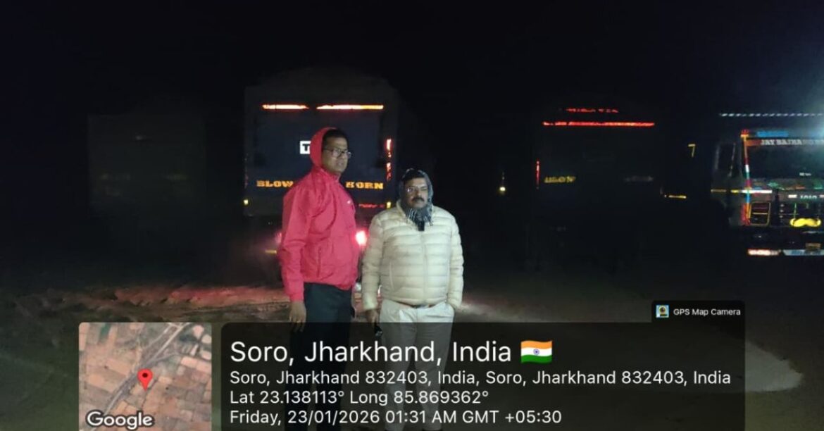 Seraikela Mining Action : सरायकेला में खनन विभाग का चला डंडा, 11 वाहनों के परिचालन पर लगाई रोक