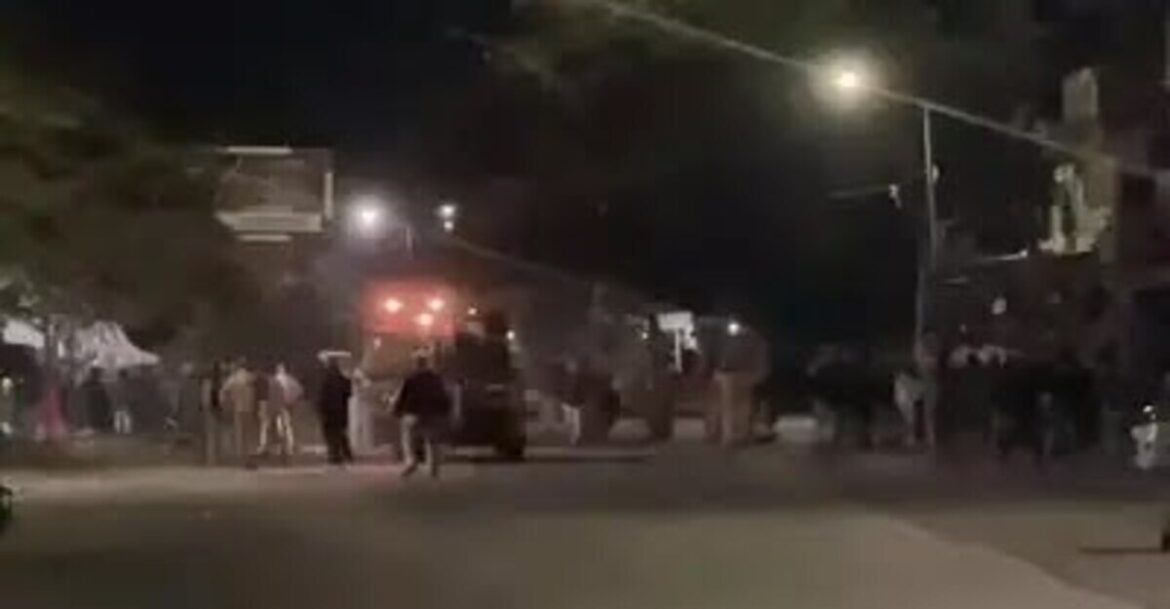 Hazaribag News: हजारीबाग के केरेडारी में सरस्वती विसर्जन जुलूस के दौरान बवाल, दो पक्षों में झड़प और पत्थरबाजी, भारी पुलिस बल तैनात