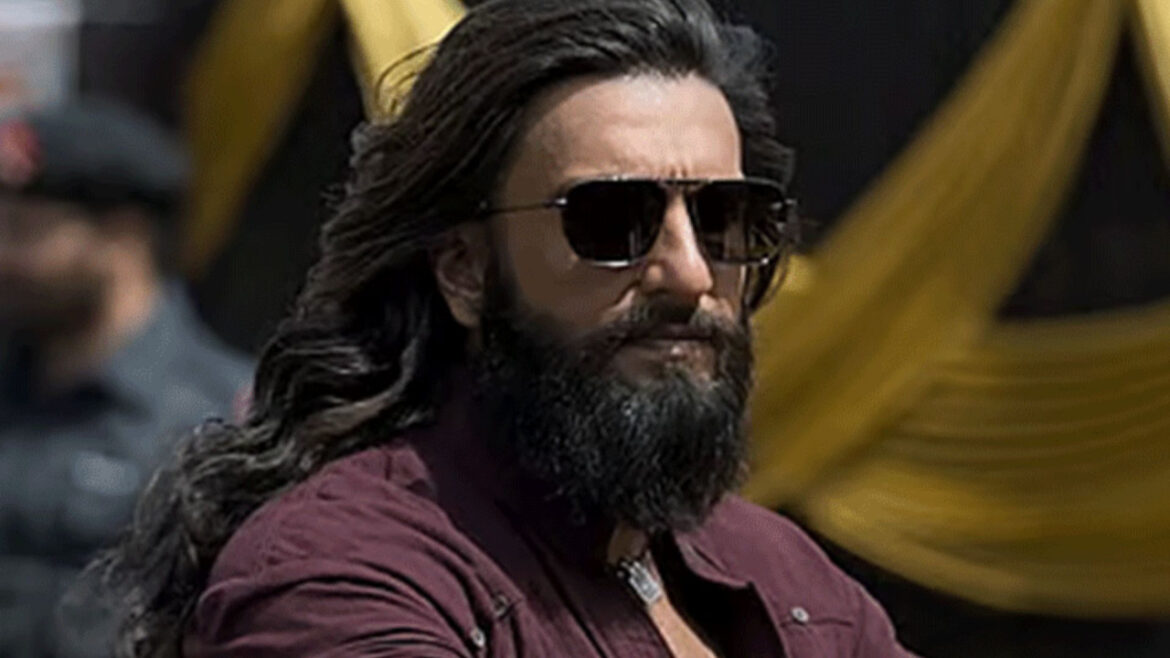 धुरंधर-2 का टीजर जल्द होने वाला है रिलीज! रणवीर सिंह और आदित्य धर ने क्रिप्टिक पोस्ट कर तारीख और टाइमिंग का दिया बड़ा हिंट | dhurandhar 2 teaser release details hint given by actor ranveer singh director aditya dhar and sara arjun