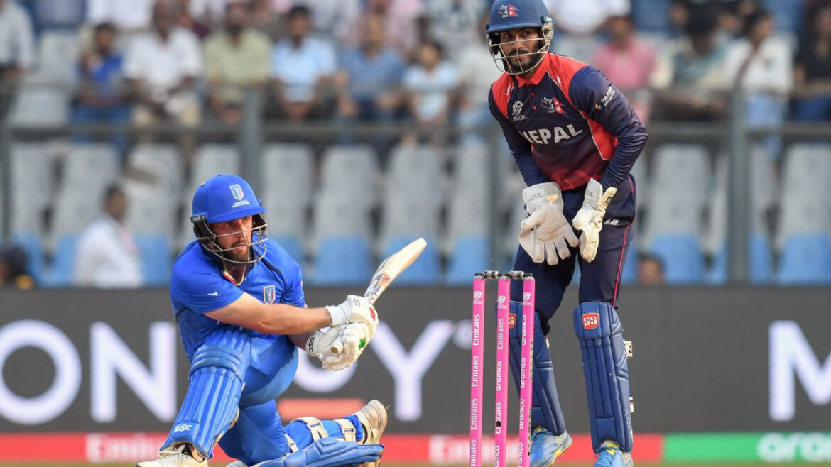 इटली की ऐतिहासिक जीत, दो भाइयों ने नेपाल को हराकर रचा इतिहास; 'क्रिकेट के भगवान' भी हुए मुरीद | Italy historic win over Nepal Sachin Tendulkar congratulations on victory