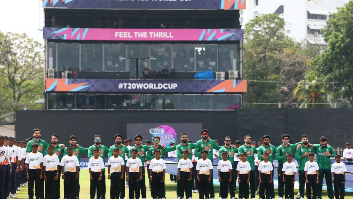 फहीम अशरफ ने नीदरलैंड के जबड़े से छीना मैच, चौके-छक्के की बरसात कर पाकिस्तान की बचाई लाज | pak vs ned t20 world cup 2026 Pakistan won 1st T20 World Cup match defeating Netherlands