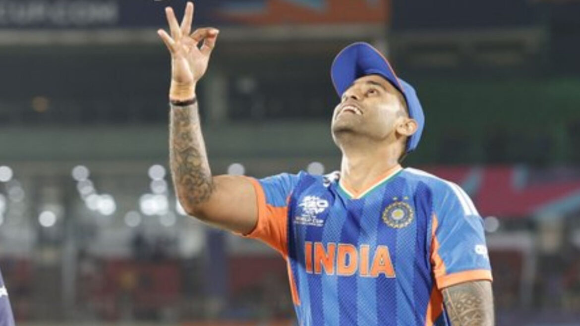 ...तो सूर्याकुमार यादव उठाएंगे टी20 विश्व कप की ट्रॉफी? जिम्बाब्वे-ऑस्ट्रेलिया के बीच हुए मुकाबले में छिपा है भारत की जीत का 'राज' | zimbabw win against australia this could be indication for indian team going to won t20 worlf cup trophy