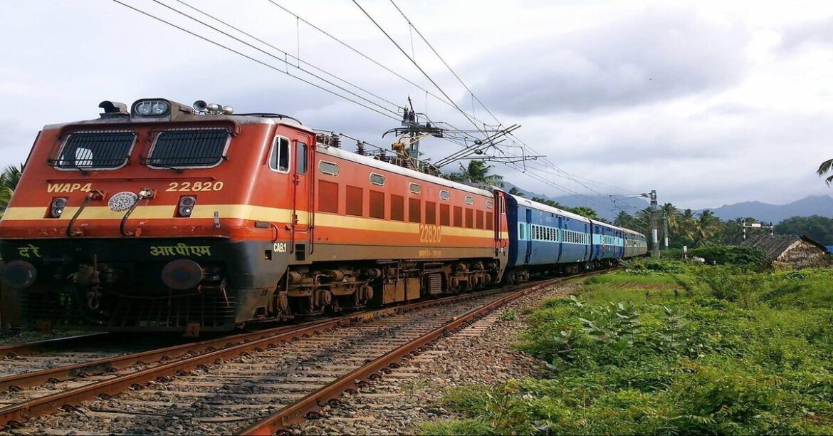 RANCHI RAIL NEWS : होली पर विशेष ट्रेनें चलाएगा दक्षिण पूर्व रेलवे, देखें लिस्ट 